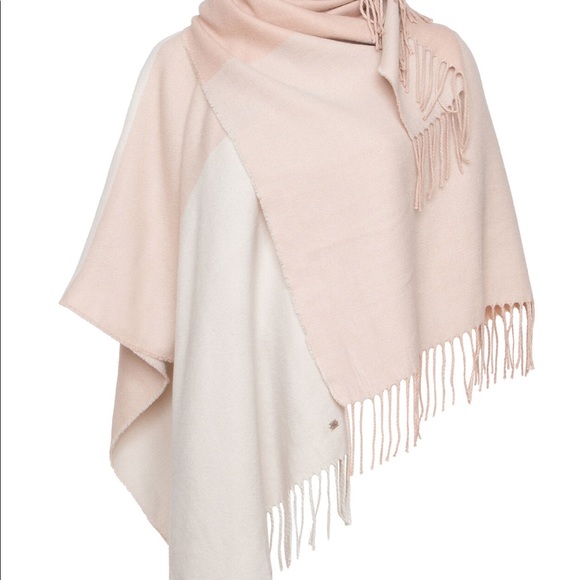 Soia & Kyo Scarfigan Wrap New NWT one size - Picture 3 of 8